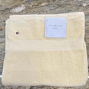 Tommy Hilfiger Bath Towel Baby Yellow 30*54”